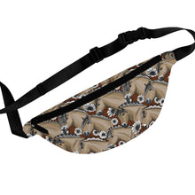 Load image into Gallery viewer, Fjord Daisy Print Fanny Pack
